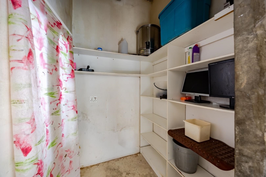 6 Bedroom Property for Sale in Woodstock Western Cape